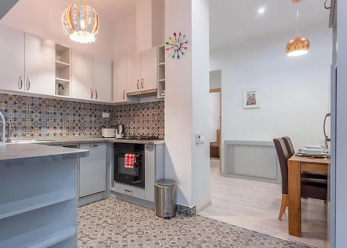 Goldcentral Apartment Dob