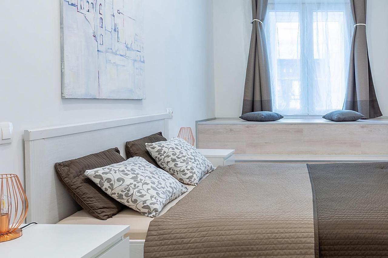 Apartament Goldcentral Dob *