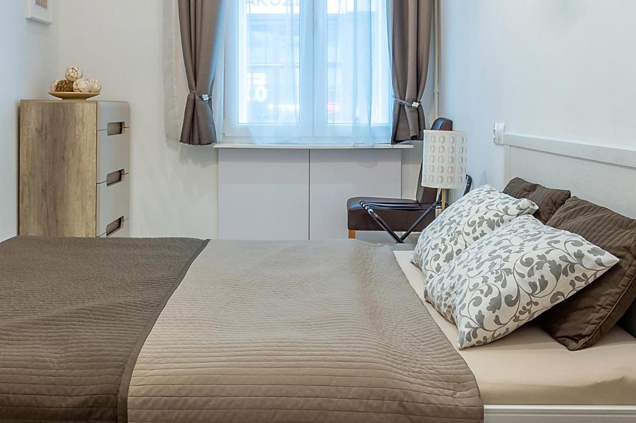Apartament Goldcentral Dob *